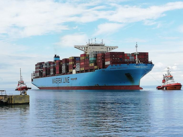Мaersk и Hapag-Lloyd снова будут избегать маршрута через Красное море после нападения на судно Hangzhou