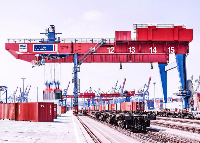 THE ENTRY OF GIANTS RAISES STANDARDS: WHAT THE ARRIVALS OF HHLA AND MSC IN UKRAINE MEAN