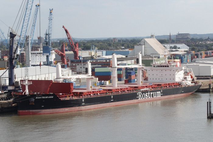 Russian ship calls to EU ports fell 10 times, and to Turkey and China - increased significantly