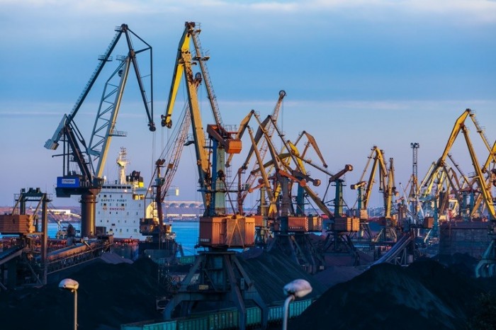 Морський торговельний порт Южний перевалив майже 14 млн тонн вантажів з початку року Морський торговельний порт Южний перевалив майже 14 млн тонн вантажів з початку року
