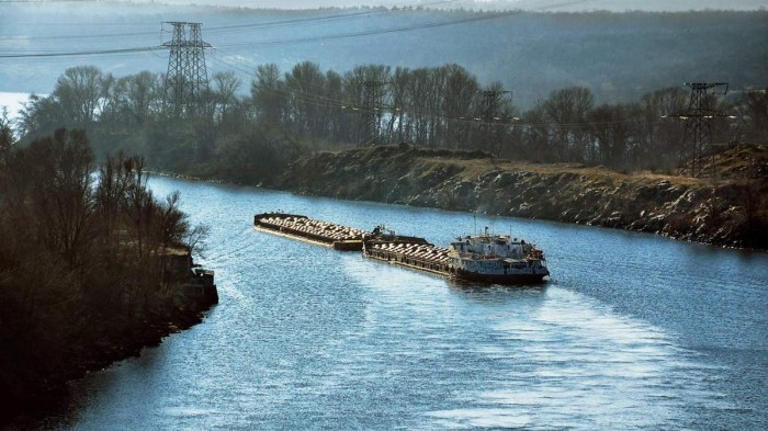 В Україні набув чинності закон &quot;Про внутрішній водний транспорт&quot;