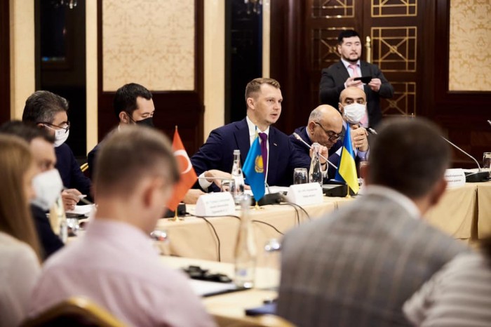 УЗ і члени Транскаспійського транспортного маршруту намір виробити його загальну стратегію розвитку