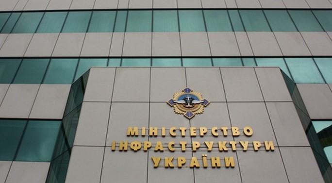 Міністр інфраструктури України Владислав Криклій 6 травня, в Києві провів робочу зустріч з Надзвичайним і Повноважним Послом Республіки Казахстан в Україні Дархан Калетаевім