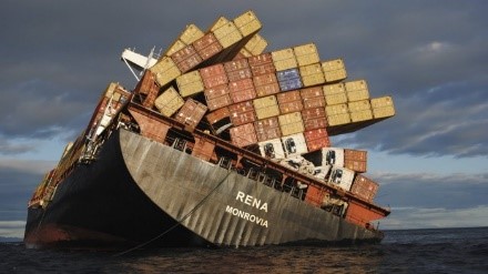 В IMO создадут систему мониторинга потерянных контейнеров