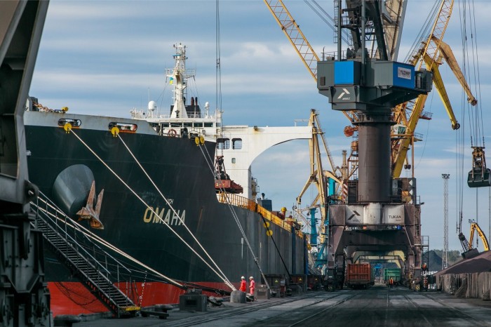 ДП МТП Южний встановив рекорд квартального перевалки вантажів