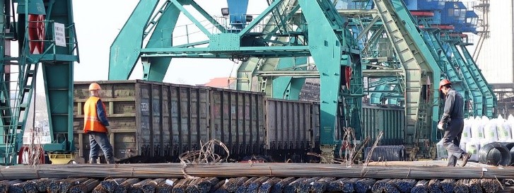 Объем ж/д грузоперевозок сократился на 7,6% в январе