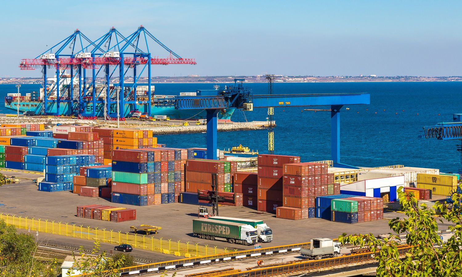 Don't come within 10 miles! Don't come within 10 miles!