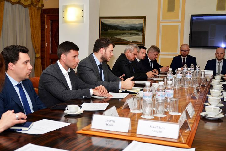 УЗ підписала меморандум з CRCC про розвиток ж/д інфраструктури і транзитного потенціалу України