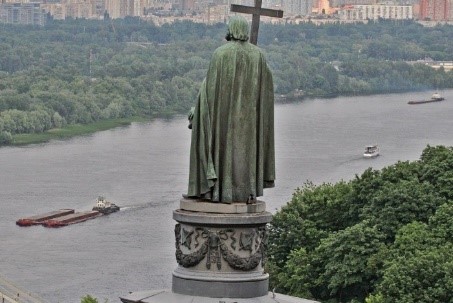 Грузоперевозки по Днепру снизились на 20% за полгода