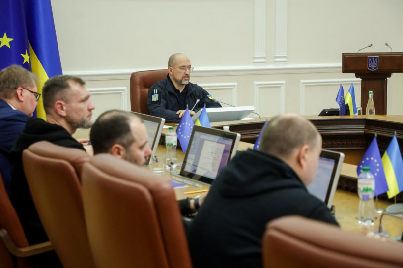 Прем’єр-міністр: Новим зерновим коридором вже пройшли понад 660 кораблів, які перевезли близько 20 млн тонн вантажів