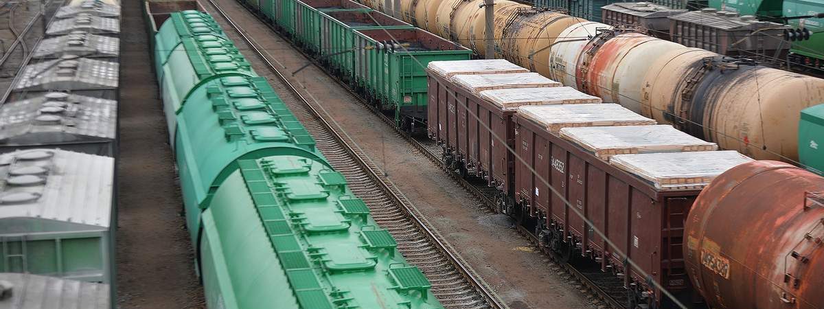 &quot;Ukrzaliznytsia&quot; will raise the fee for the use of most types of wagons in June