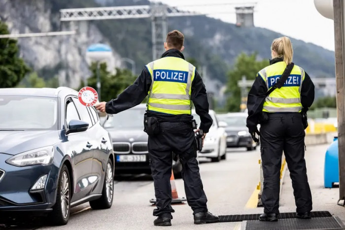 Додатковий контроль на всіх кордонах Німеччини