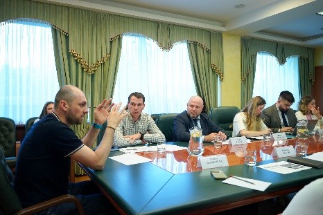 МІНРОЗВИТКУ ТА ЄІБ ОБГОВОРИЛИ ВІДНОВЛЕННЯ ПОРТОВОЇ ІНФРАСТРУКТУРИ УКРАЇНИ